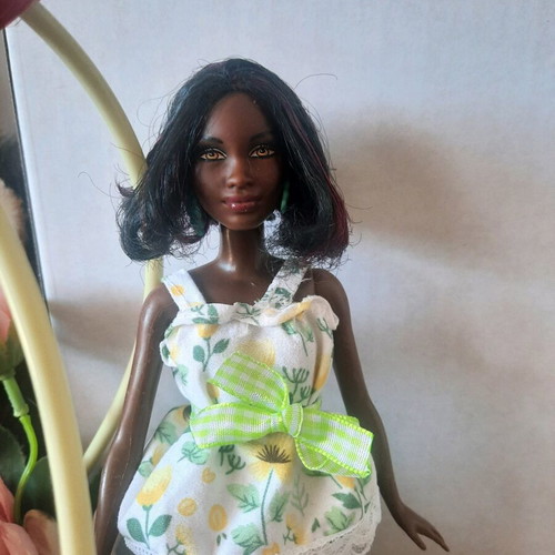 Barbie Fashionistas Doll #25 Blue Brocade used