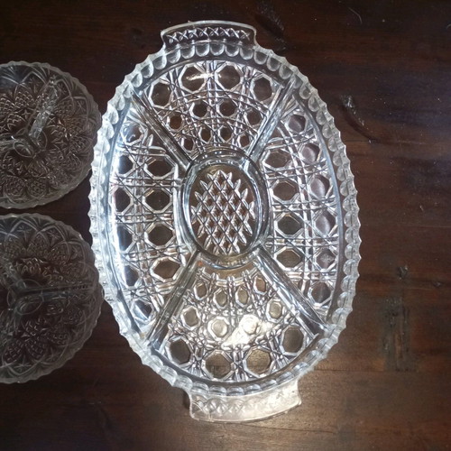 Large platter and two small nut trays like new, set of 3 pieces