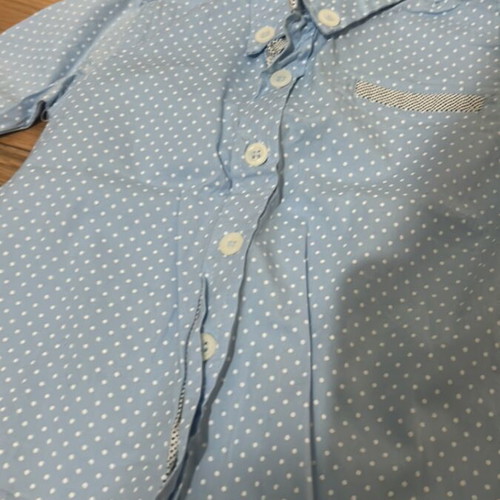 Polka dot shirt like new, nine months