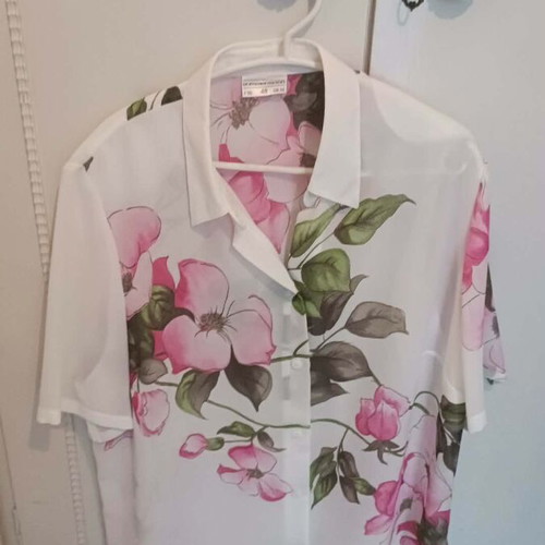 Sommerman shirt like new, size 48, white and pink