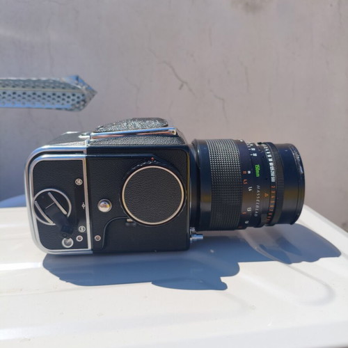 Hasselblad 500CM medium format camera set used with Carl Zeiss Sonnar 150mm and A12 back