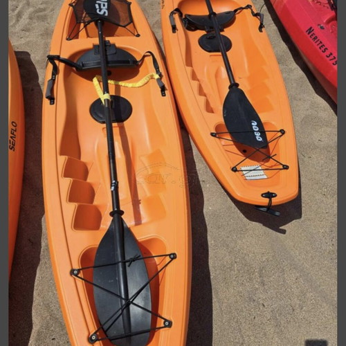 Seaflo Puny SF-1003 plastic sea kayak like new for 1 adult or 1 child