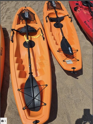 Seaflo Puny SF-1003 plastic sea kayak like new for 1 adult or 1 child