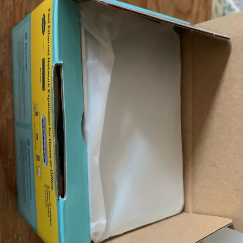 TP Link L-SF 1008D hub 8 port 10/100 Mbps new