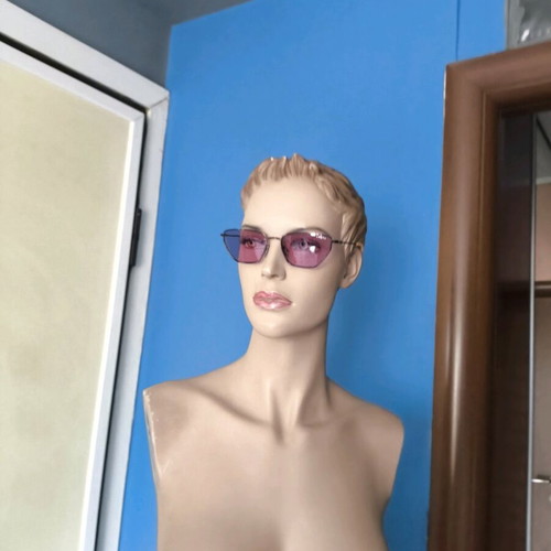 Vogue 4316S 514976 56 sunglasses new, pink lenses