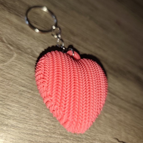 Knitted Heart Keychain new, 3D printed textured design