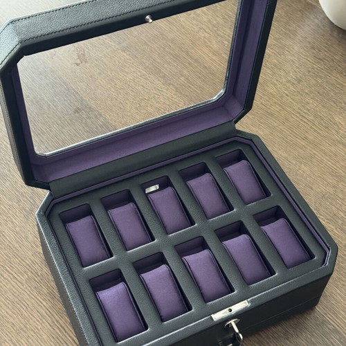 Wolf 1834 Watch and Jewelry Box like new, holds 10 watches or bracelets