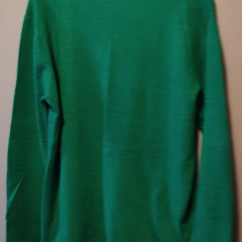 Lightweight green pullover like new, slim fit, chest 90cm