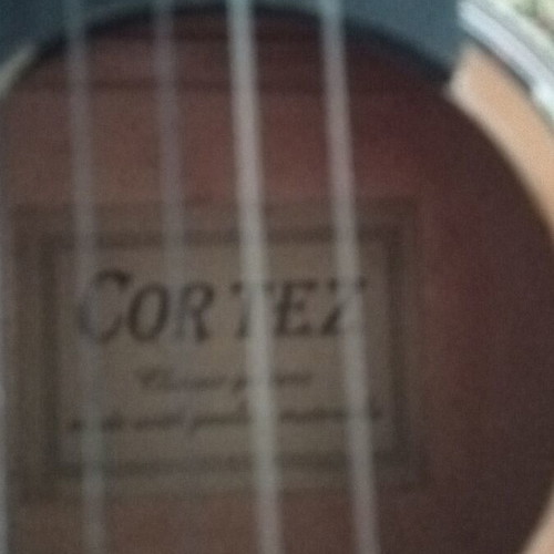 Classical guitar 3/4 used with footrest and minor wear