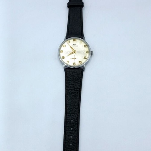 Technos mechanical wristwatch like new with leather strap