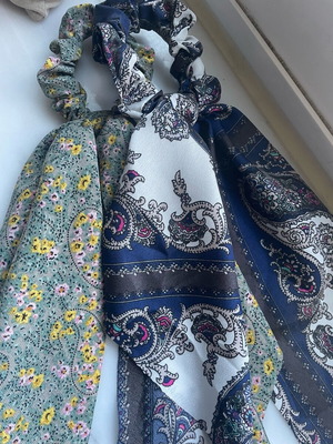 Hair ties like new, set with beautiful designs