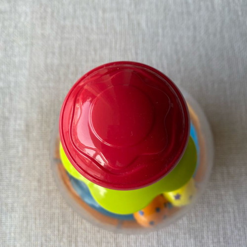 Plastic hand toy like new for babies and toddlers