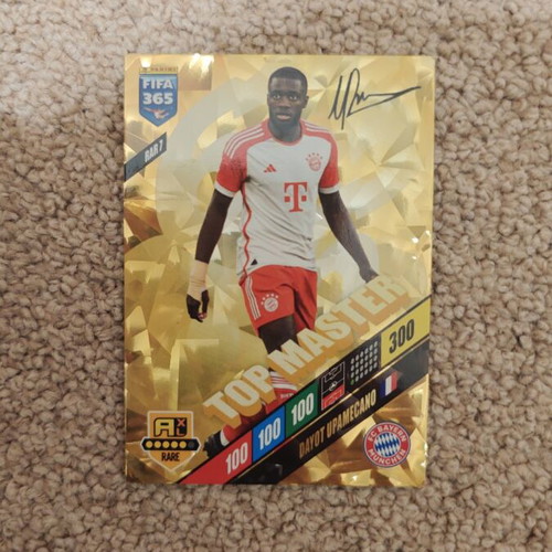 Dayot Upamecano Top Master card like new