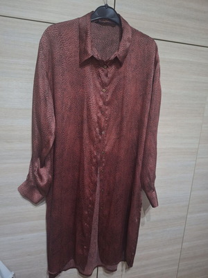 Zara long shirt size L, like new, cherry with leopard print