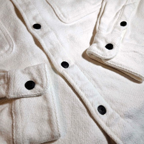 Review men's white shirt jacket size L like new
