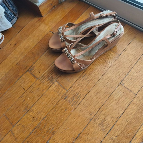 Women's sandals size 38 like new, beige platform shoes by Haris Kazakos