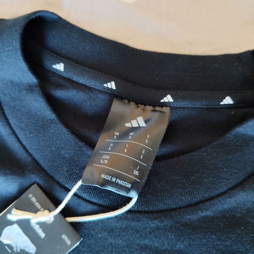 Adidas men's sports t-shirt size L new black