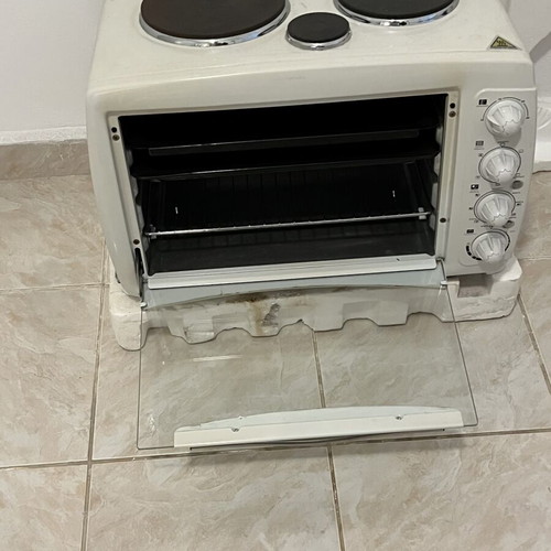 Oven used, in good condition