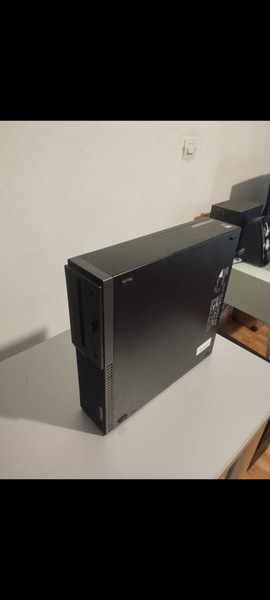 Lenovo Think centre M700 16gb ram + οθόνη Philips+πληκτρολόγιο