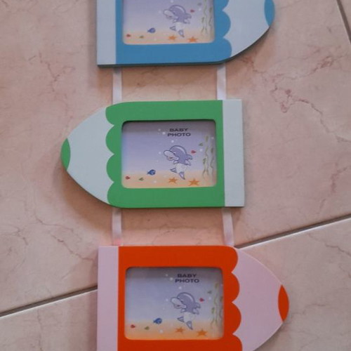 Children's and baby photo frames set of 4 in 4 different colors new