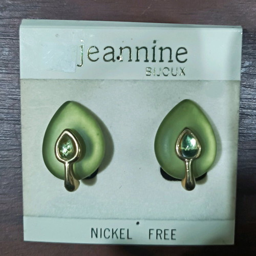 Vintage Jeannine Bijoux clip earrings new green
