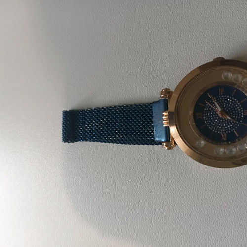 Wristwatch women's like new, blue color