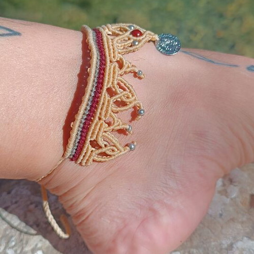 Macrame bracelet with semiprecious stones new, adjustable size