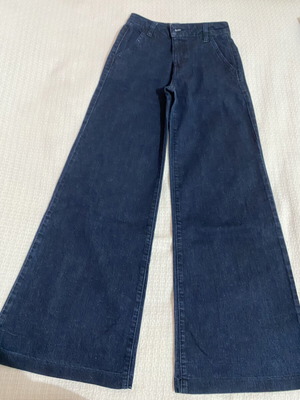 Benetton dark blue wide leg jeans used, size IT 38
