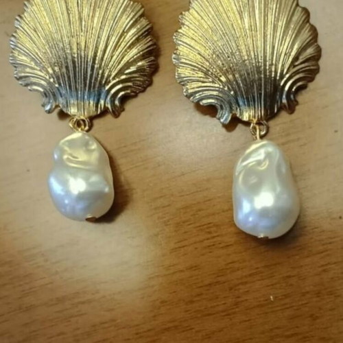Zara summer earrings like new, white and gold tone