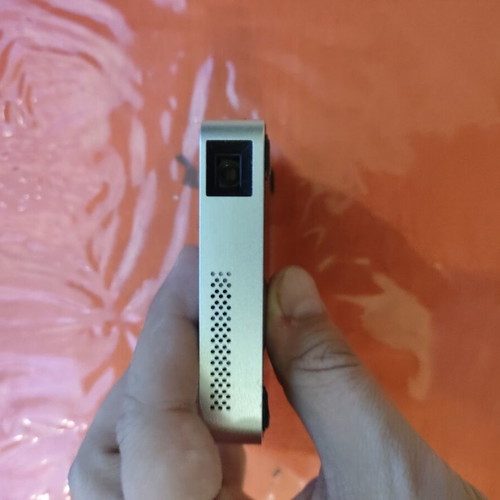 Aiptek MobileCinema i70 portable DLP projector with Wi-Fi