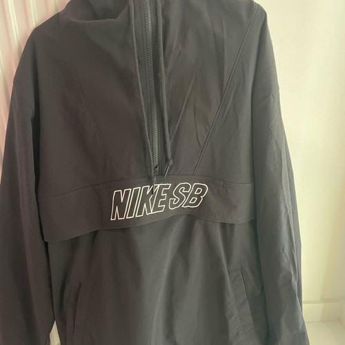 Nike SB waterproof jacket like new, size S, black