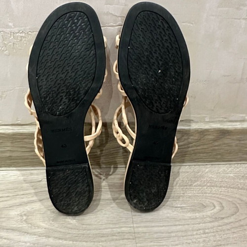 Hermès Rivage sandals size 40 like new, beige rubber chain design