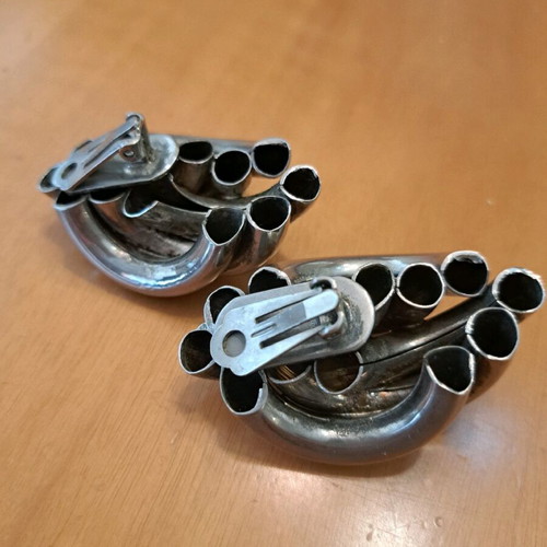 Silver-plated vintage earrings like new, silver color
