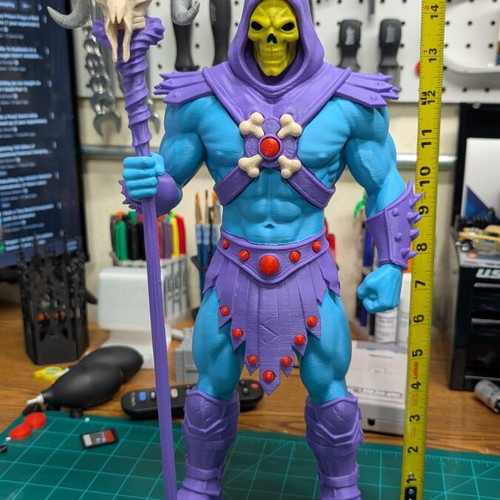 Skeletor Motu figure like new, 26cm