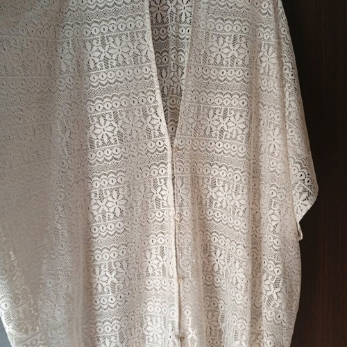 White kimono H&M in excellent condition, size L