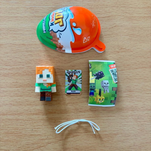 Kinder Joy Minecraft Alex figure like new