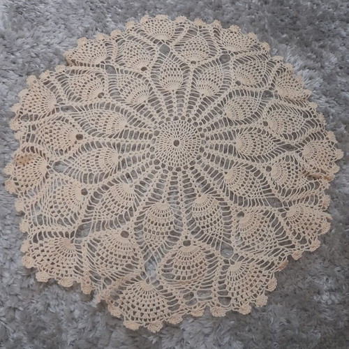 Set of 2 handmade doilies like new, ecru-beige