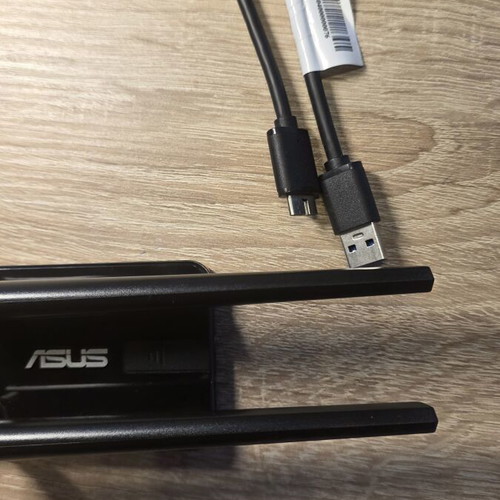 Asus Wifi Adapter 1300mbps like new