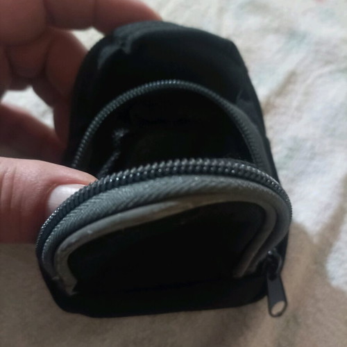 Small bag like new, ideal for waist belt and moto