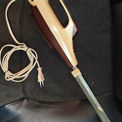 SHG Electric Knife Type EM 577 like new, vintage