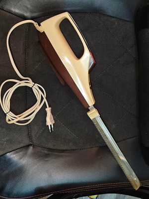 SHG Electric Knife Type EM 577 like new, vintage