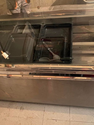Επαγγελματικό ψυγείο βιτρίνα μεταχειρισμένο σε καλή κατάσταση