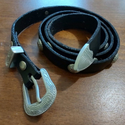 Gestuz genuine leather belt like new, black, adjustable