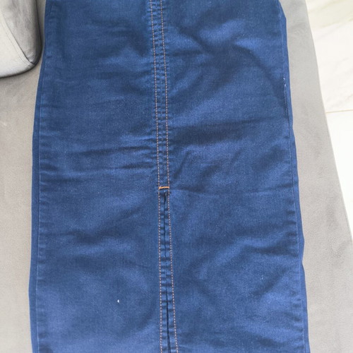 Midi skirt with front slit, like new, size XS, blue