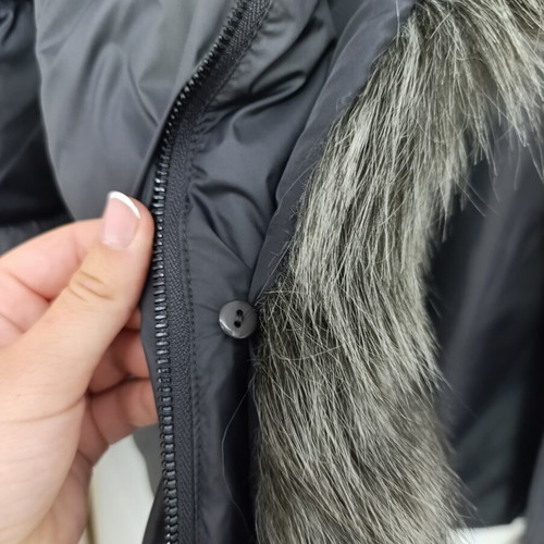 BSB Long Women's Coat like new, size 40, dark gray with removable fur
