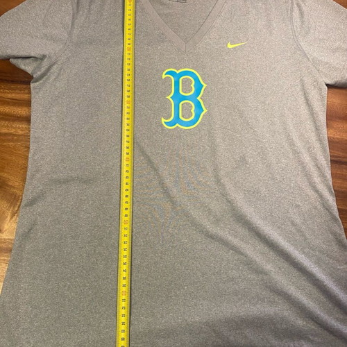 Nike Dri-Fit Womens V-Neck Boston Red Sox T-Shirt L Like New