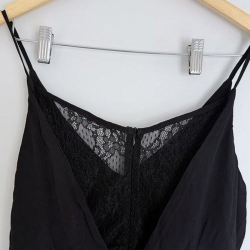 BSB one-piece shorts used, size large, black