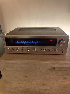 Sanyo Stereo Receiver used