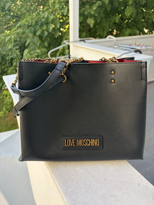 Moschino shoulder bag like new, black