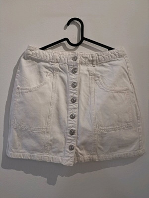 White mini denim skirt in excellent condition, size L